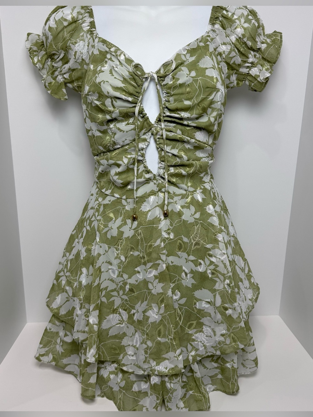 Cellecci Green White Floral Puff Sleeve Cutout Romper Skort- Medium